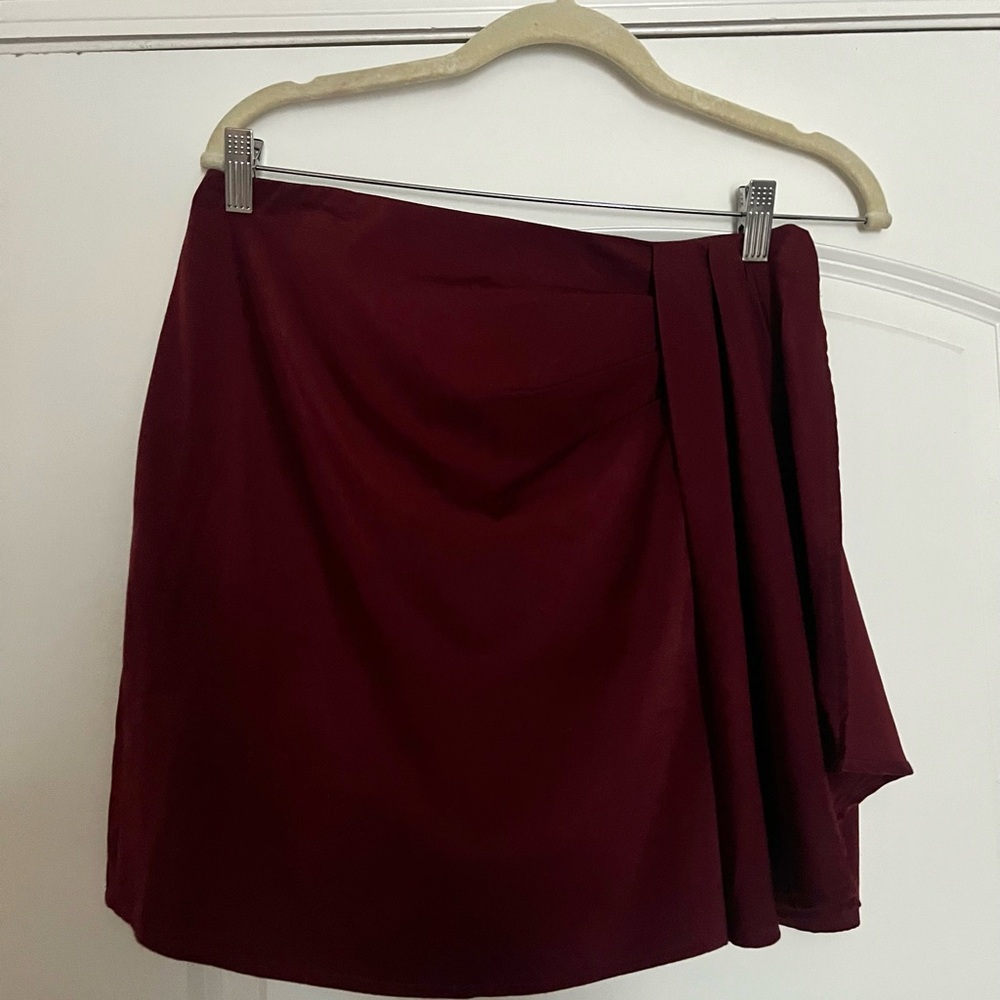 Elegant Burgundy Skirt